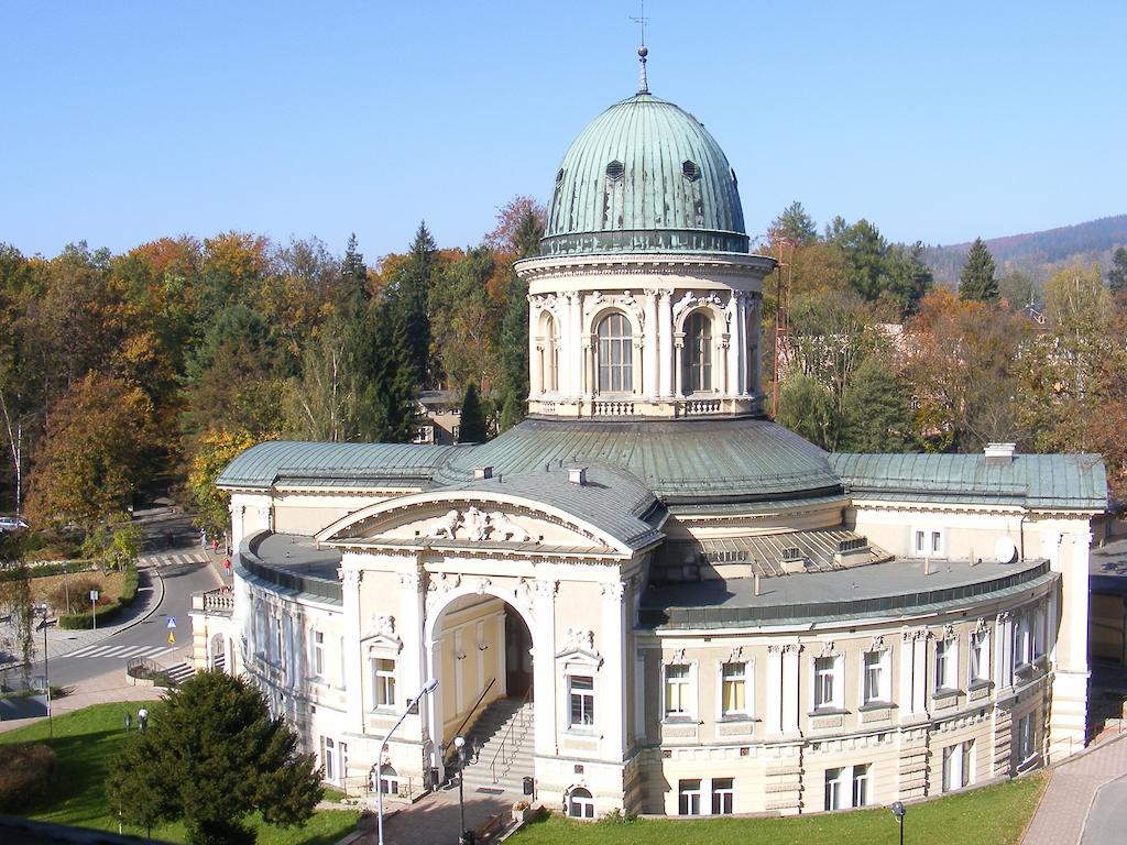 Zdrój Wojciech Ladek-Zdroj Exterior foto
