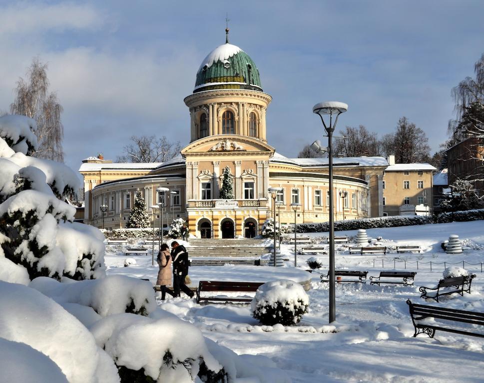Zdrój Wojciech Ladek-Zdroj Exterior foto