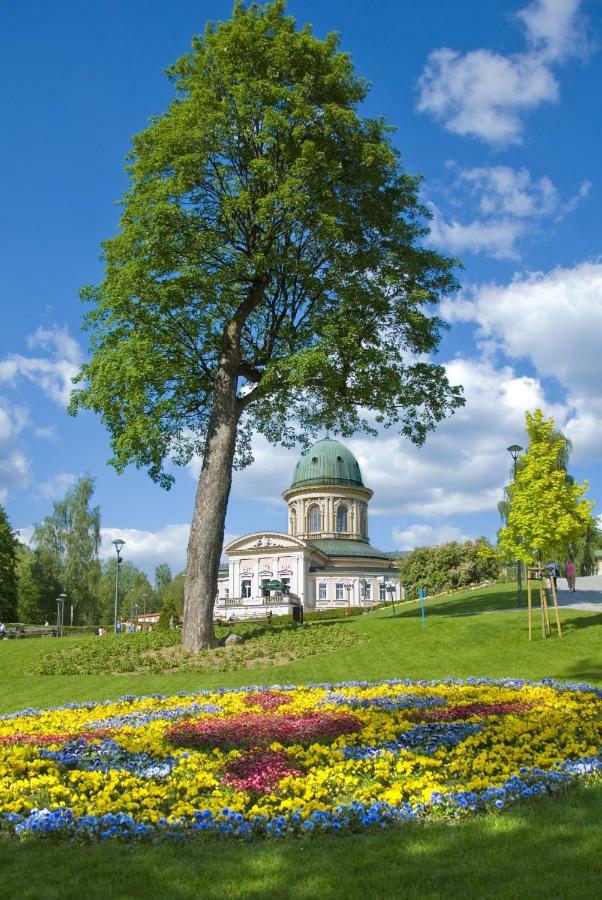 Zdrój Wojciech Ladek-Zdroj Exterior foto